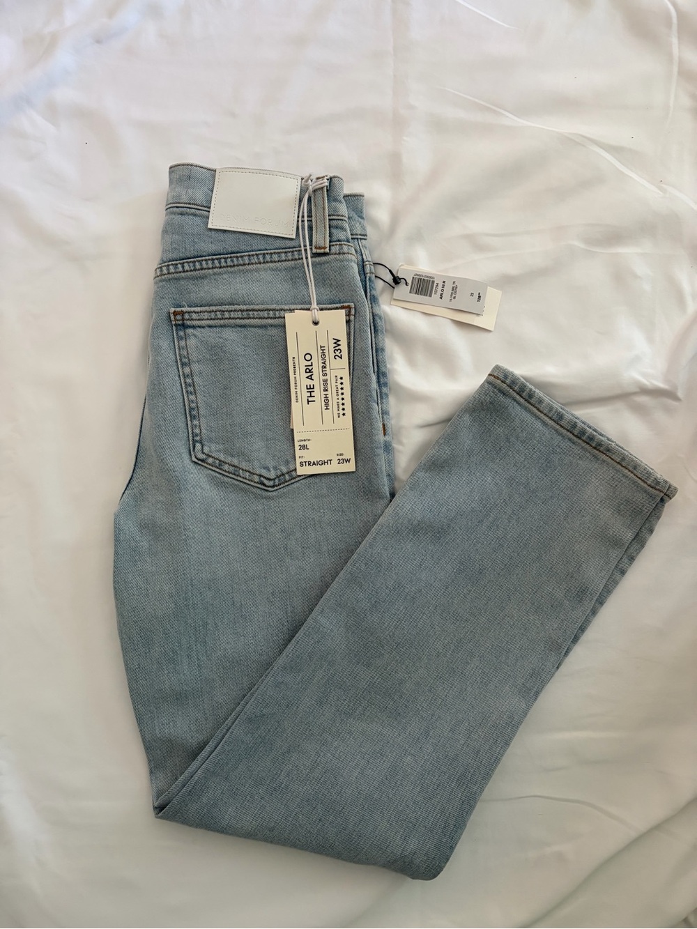 NWT Aritzia Denim Forum The Arlo Hi-Rise Straight Jean